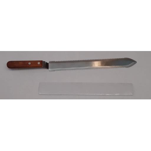 Serrated uncapping knife